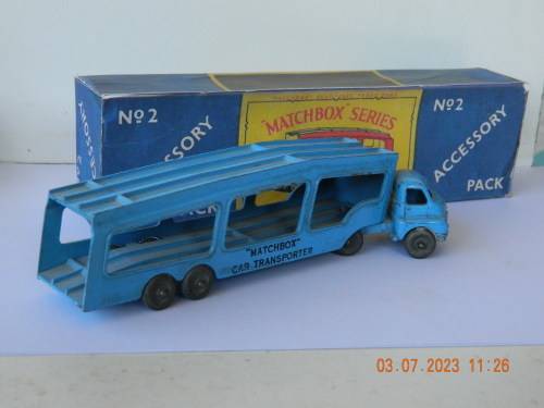 MATCHBOX  SERIES -  NO.2 ACCESSORY PACK -  CAR TRANSPORTER