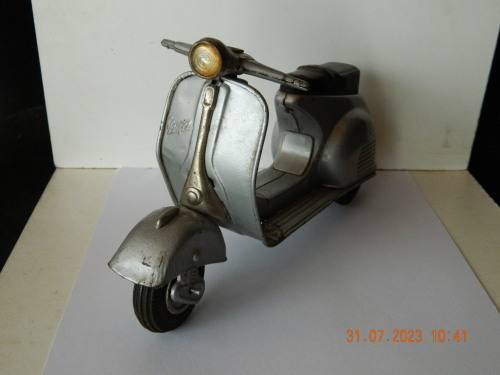 JAPAN UNKNOWN MAKE  -  VESPA SCOOTER  G.S.