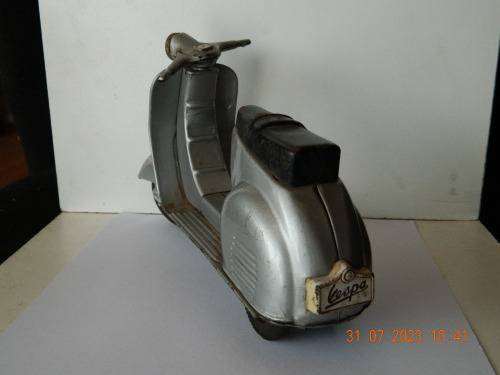 JAPAN UNKNOWN MAKE  -  VESPA SCOOTER  G.S.