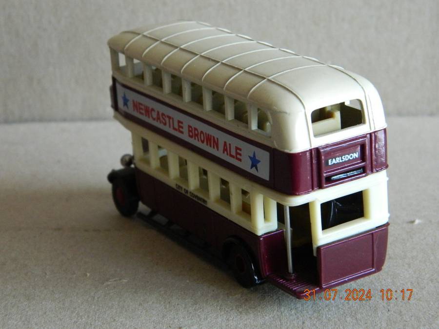 MATCHBOX   -  Y5  -  1930 - LEYLAND TITAN TDI BUS