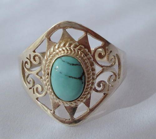 **TURQUOISE FILIGREE RING SET IN ARTISAN .925 STERLING SILVER.925** s " Q "