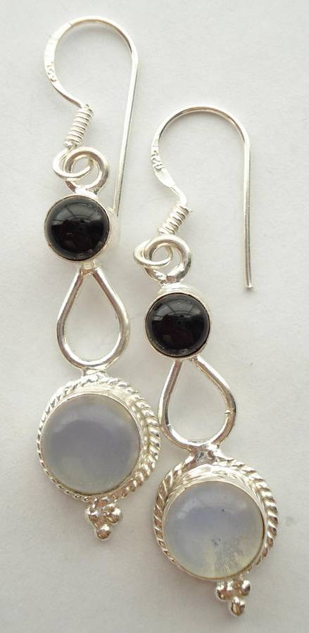 Gorgeous moonstone& Onyx - 925 Sterling Silver Earrings
