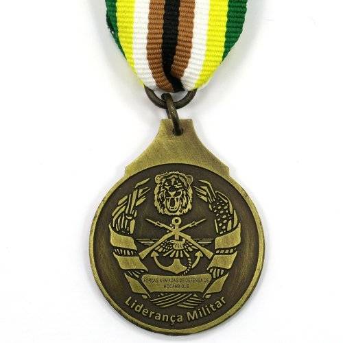 Full Size: Lideranca Militar Medal. Bronze. Mozambique