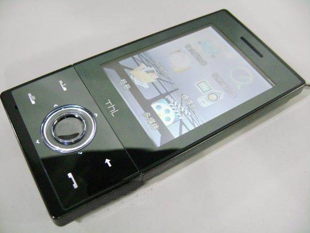 Quadband, Analog TV, Dual Sim Dual standby, Shaking / Gravity Accelerator - A1000