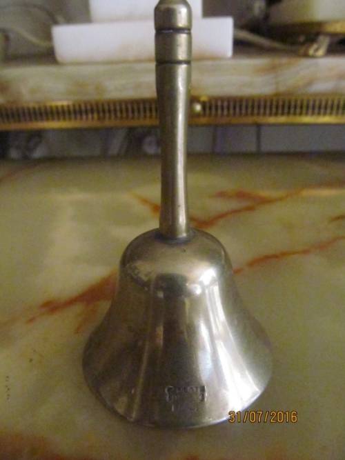 VINTAGE EPNS !! Elegant Silver Plated Hand Bell - Original clapper