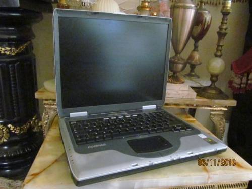 HP COMPAQ !! Evo N1050v Compaq Laptop P4 - Read further