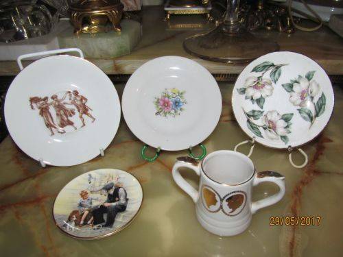 FOR EVERY TASTE !! Lot of 4 Butter Pat/ Trinket Dishes and a Comemorative Mini Jug,ALL Signed !