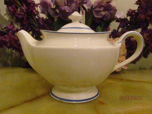 J & G MEAKIN !! Vintage Kitsch J&G Meakin 1950's Porcelain Teapot