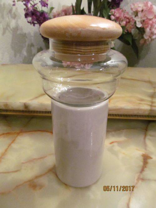 ROSWELL !! Vintage Lot of Peter Piper Salt Mill & Ceramic, Glass and Wood Storage Canister