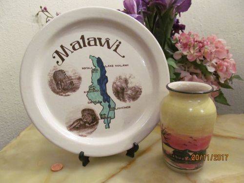 DEDZA !! Vintage Lot of Two Collectable Malawian Stoneware Items - Decorative Plate & Vase