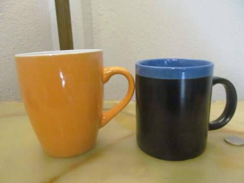MUGS/CUPS !! Lot of Two Different Contemporary Coffee/Beverage Cups - Caramel & Black with Blue
