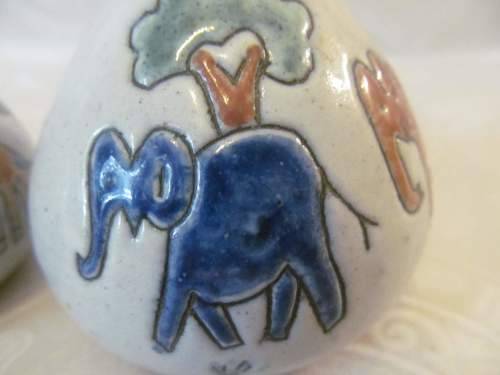 CERAMI ART !! Vintage Lot/Set of Hand Crafted & Decorated Art Pottery Salt n Pepper Shakers