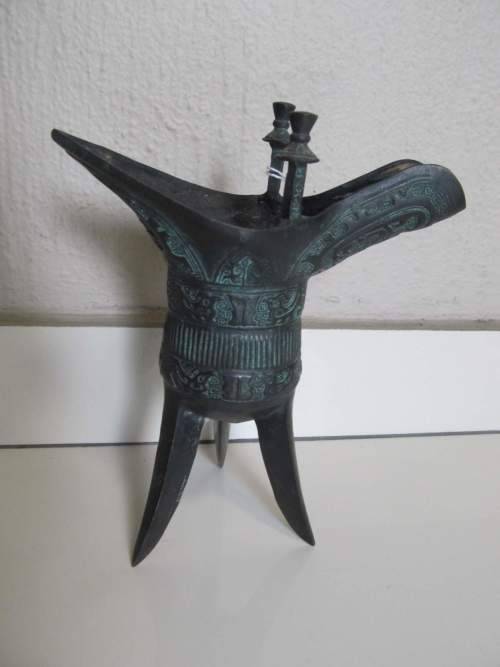 ZHOU !! Rare Antique Zhou Dynasty Styled Bronze Ritual Libation Wine Jue Vessel/Jug