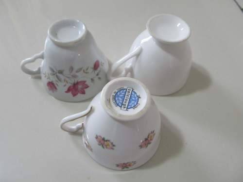 COLCLOUGH + !! Vintage Lot of One Colclough Fine Porcelain Teacup and 2 Others