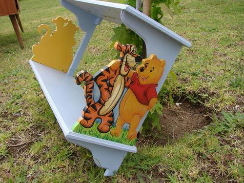 WINNIE-THE-POOH SHELF!!