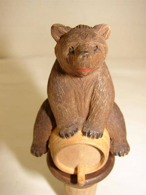 Lovely carved Wooden Bear bottle cork stopper