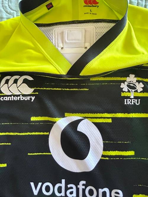 Ireland player issue rugby jersey