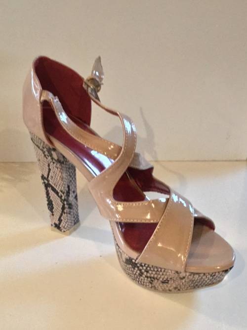 Size 7 ladies cream and snakeskin platform wedges hot
