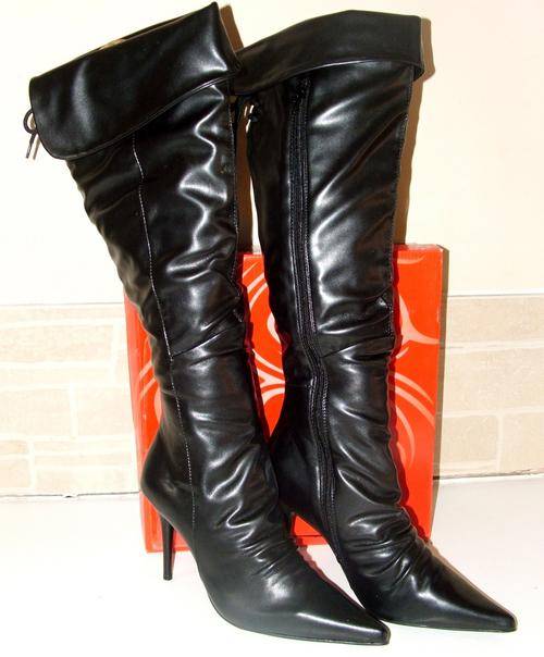 size 4, 5, 6, 8 Ladies leather look tall laced boots, posh dressy shoes Brand New. By Paris Texas