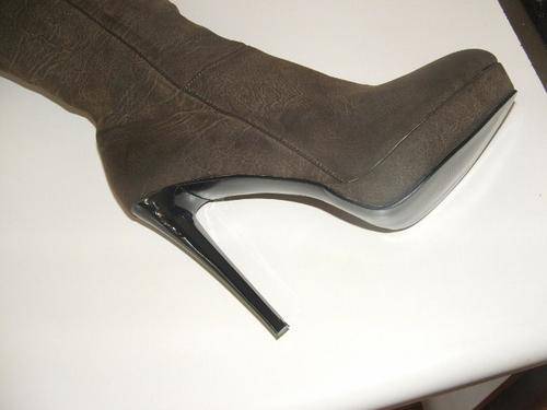 38, 39, 41/  5, 6, 7 New boxed THIGH HIGH plum delicious boots celebrity wholesale