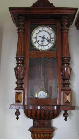 Vienna regulator clock