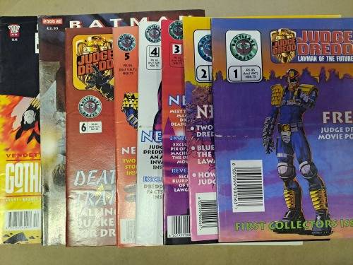 Judge Dredd - 8 Large Comics