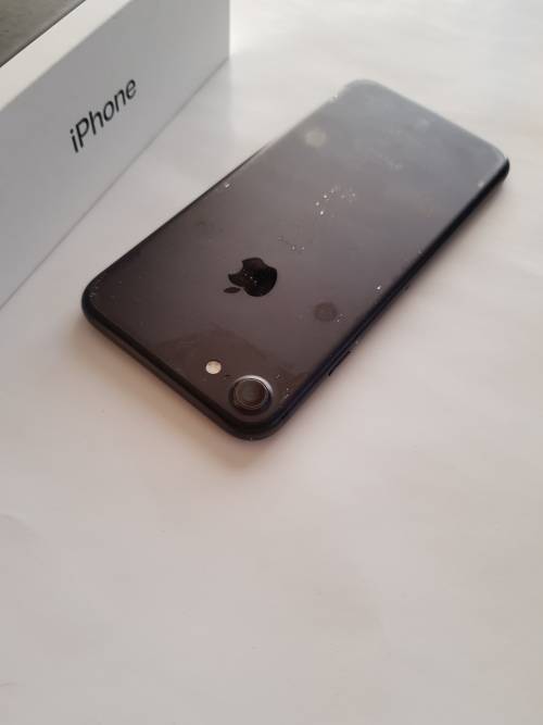 iPhone 7 32GB Matte Black. Bargain!