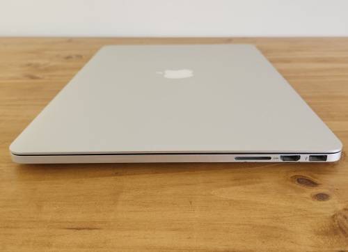Apple MacBook Pro 15 Inch Retina Mid 2015 intel Core i7 256GB SSD/16GB RAM (3 Month Warranty)