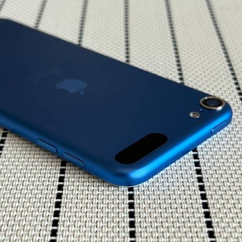 Apple iPod Touch 6TH Gen Blue 32GB (1 Month Warranty)