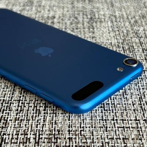 Apple iPod Touch 6TH Gen Blue 32GB (1 Month Warranty)