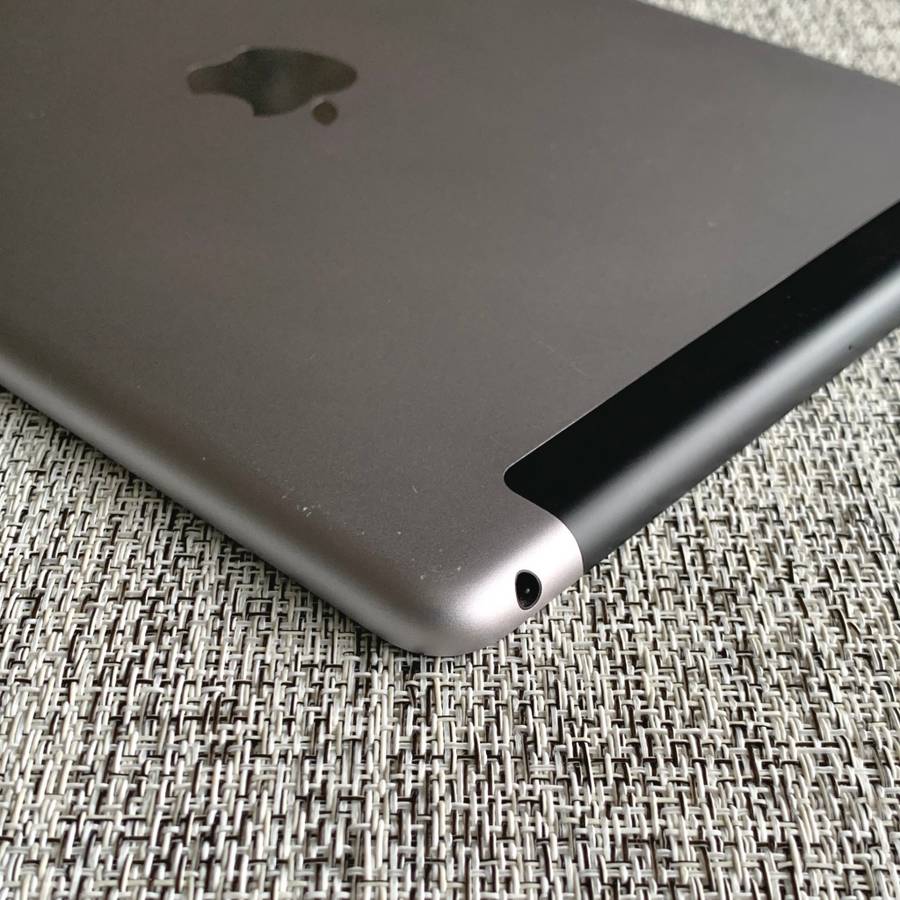 Apple iPad 6th Gen Space Grey 128GB Cellular (3 Month Warranty)
