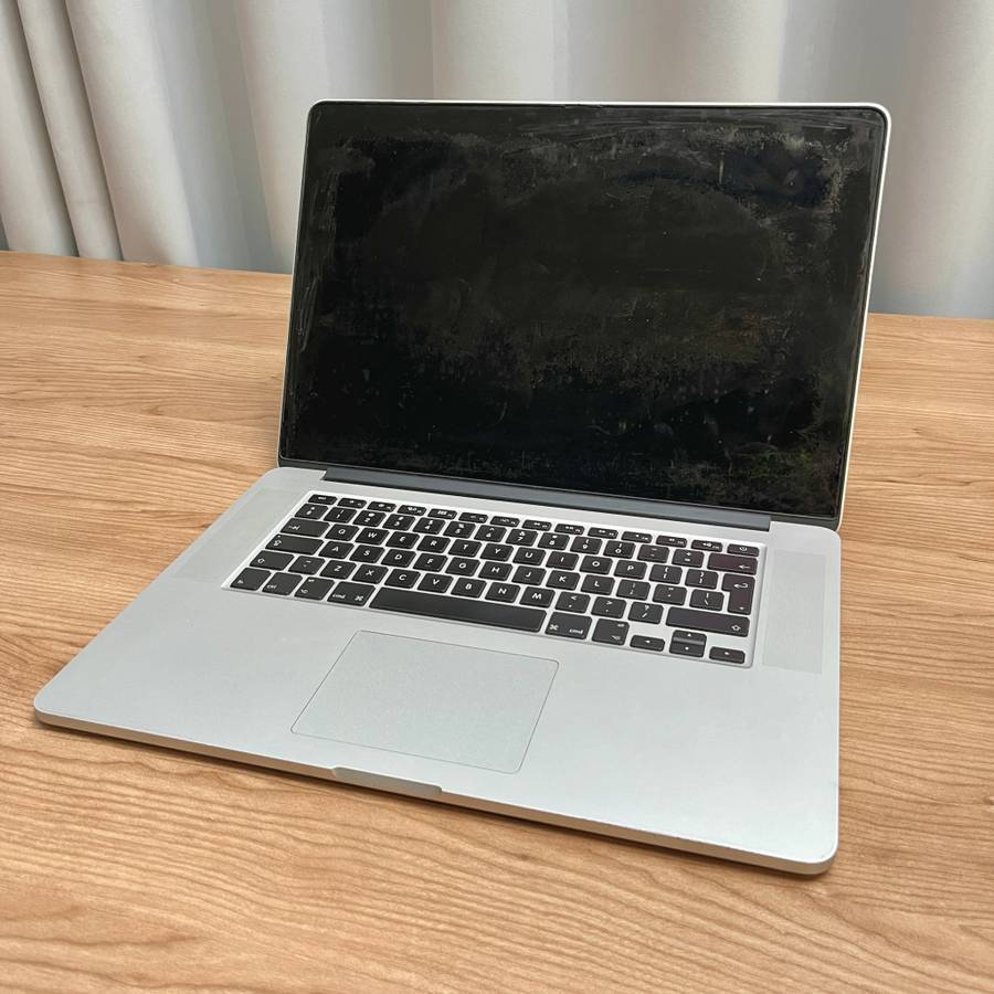 Apple MacBook Pro 15 Inch Retina 2012 | PARTS ONLY | READ AD!