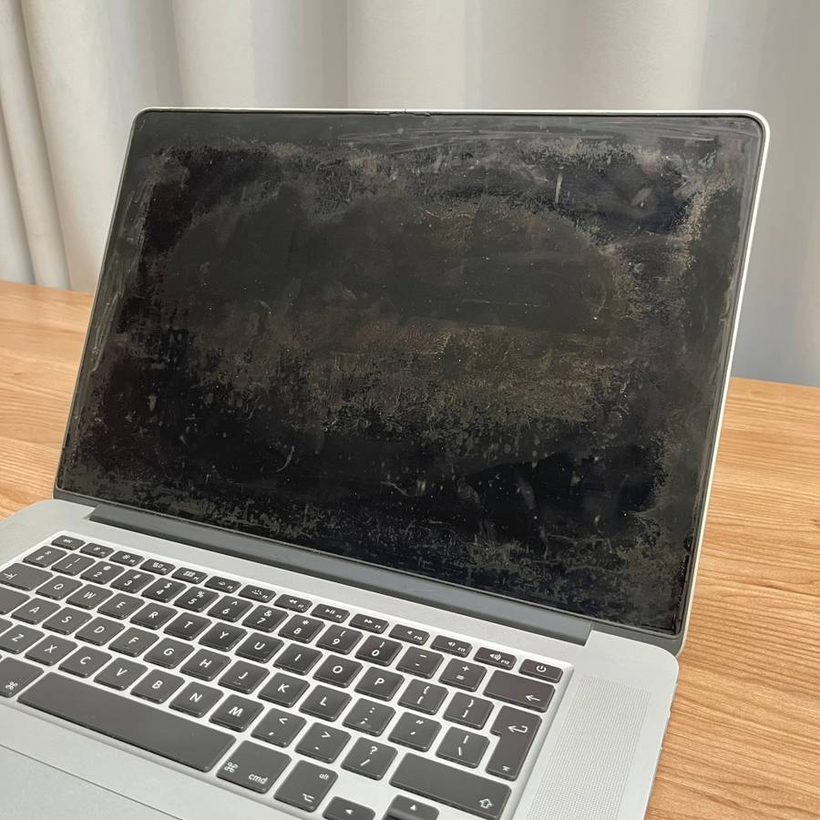 Apple MacBook Pro 15 Inch Retina 2012 | PARTS ONLY | READ AD!