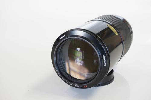 Minolta AF 70-210mm Constant F4 Macro Zoom Lens **Metal Beer Can Lens**