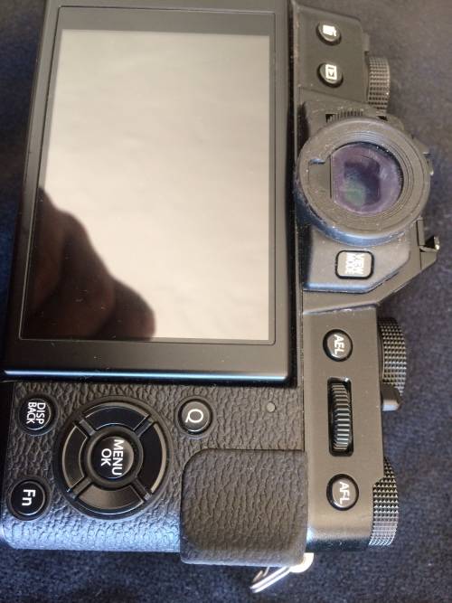 Late listing*** Fujifilm XT-10 mirrorless camera in very good condition, body only.