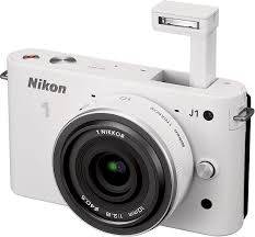 Nikon J1 White with Slim Lens kit