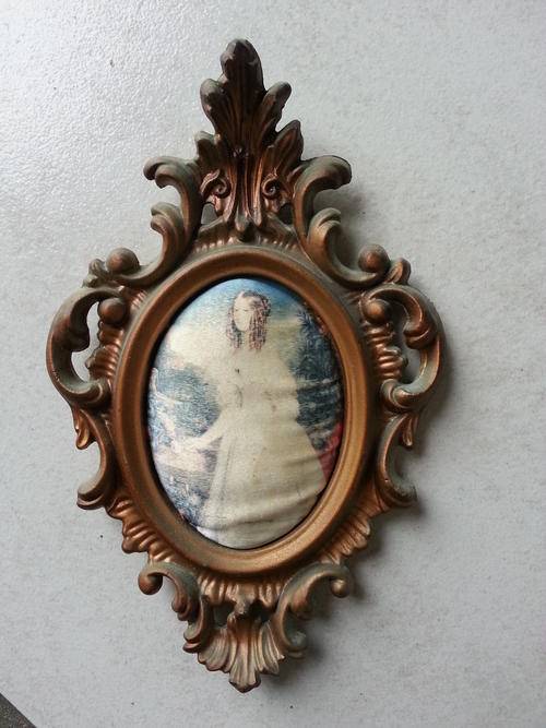 Small vintage frame with silk print (made in Italy)
