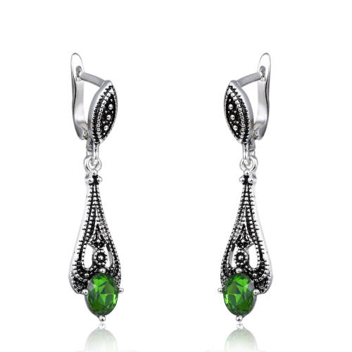 ***EXQUISITE*** VINTAGE SILVER EARRINGS WITH A GREEN CRYSTAL