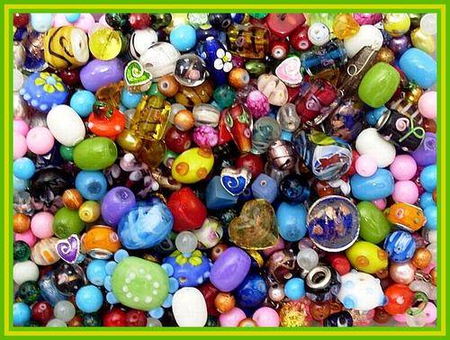 ===CLOSING DOWN SALE=== OVER 1 KG GLASS BEADS+