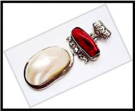 ****ABSOLUTELY STUNNING****CORAL AND MOTHER OF PEARL PENDANT