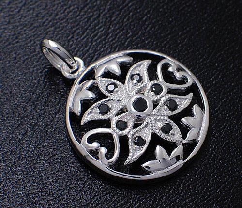 Gorgeous SOLID Sterling Silver Filigree Circle Pendant