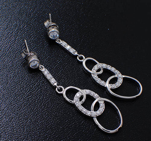 JUST IN !!!! Gorgeous 2.25ct SOLID Sterling Silver Earrings