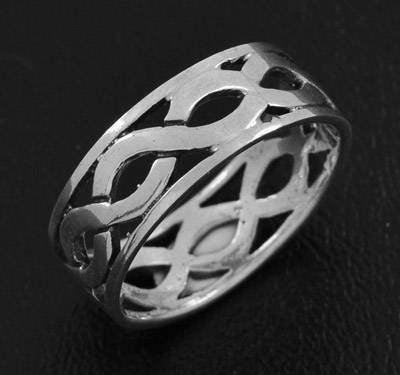 JUST IN !!!! Gorgeous SOLID Sterling Silver Filigree Ring - Size 7
