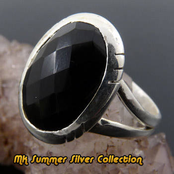 Summer !!!! Luxurious hand-made Sterling Silver genuine black onyx ring - Size 6