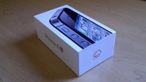 IPhone 4s black 16Gb <only 2 days> start with 1 Rand