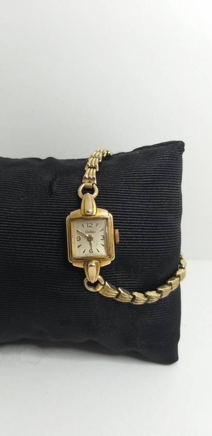 Vintage Certina 12k gold filled, mechanical ladies time piece.