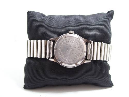 Vintage Citizen Manual Wind Time Piece.