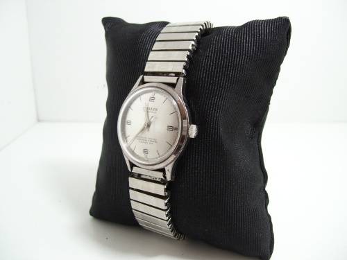Vintage Citizen Manual Wind Time Piece.