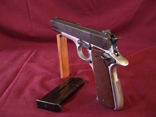 DEACTIVATED!!! Beautiful Star 9mm 'Modelo Super' Pistol. Great Collectors Item. Crazy R1 start!!