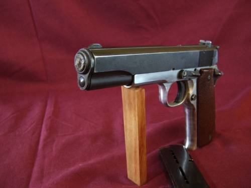 DEACTIVATED!!! Beautiful Star 9mm 'Modelo Super' Pistol. Great Collectors Item. Crazy R1 start!!
